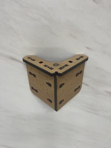 Midi 3D Assembly Square Compacmel Lisa Oak faced LIMITED VERSION (minor cosmetic damage)
