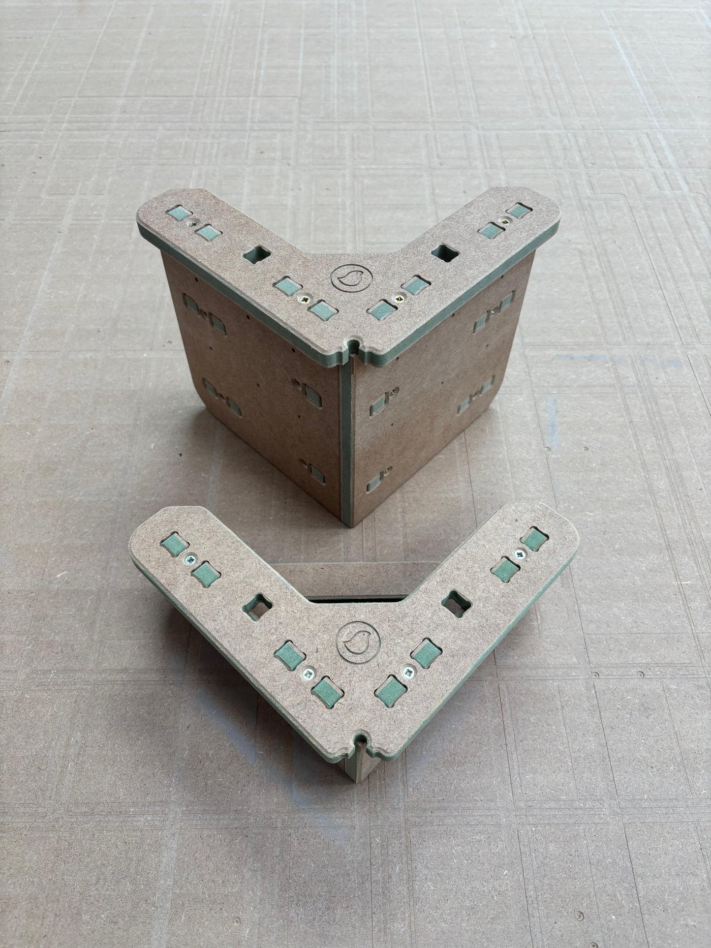 1 Mini + 1 MIDI Original 3D Square: 'The Joiner' – Bundle pack